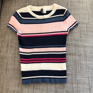 H&M short sleeve ribbed sweater top